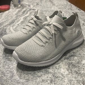 Sketchers women’s shoes